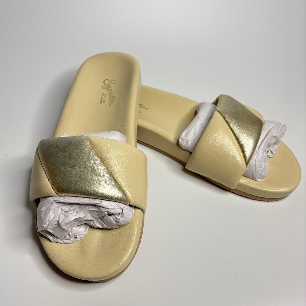 Seychelles Trilogy Slides in Ivory/Platinum Two-Tone Leather